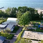Beachfront Homes, Attractions For Children