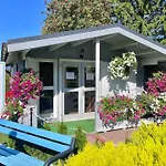 Holiday home Beachfront Homes, Attractions For Children Sianozety