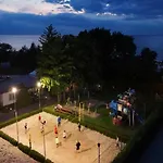 Holiday home Beachfront Homes, Attractions For Children Sianozety