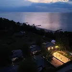Beachfront Homes, Attractions For Children Holiday home *