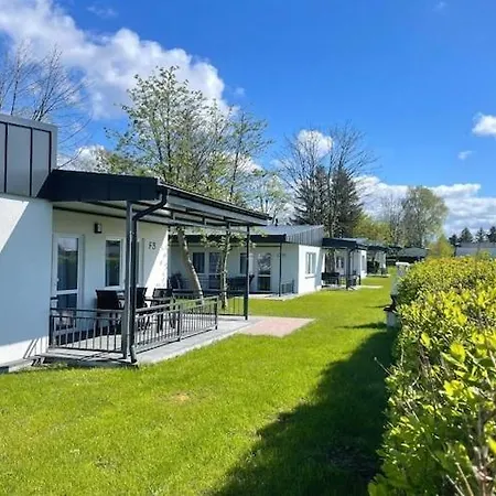 Beachfront Homes, Attractions For Children 度假居