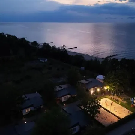Beachfront Homes, Attractions For Children Holiday home *